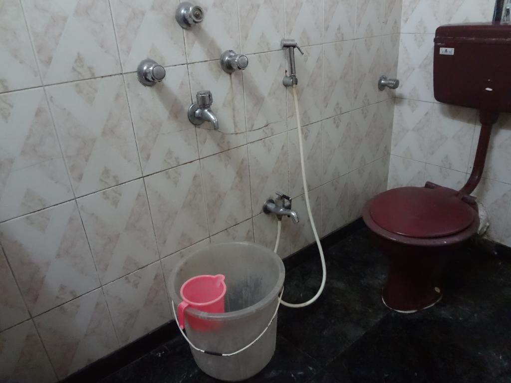 Hotel Happy Home Мумбаи Экстерьер фото