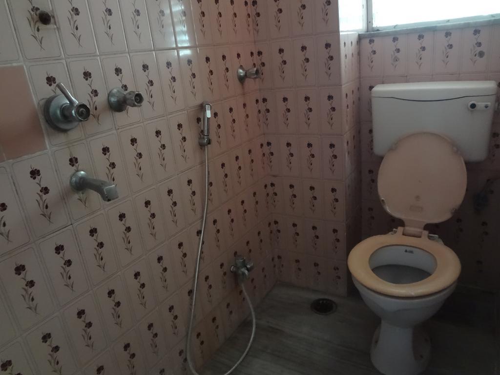 Hotel Happy Home Мумбаи Экстерьер фото