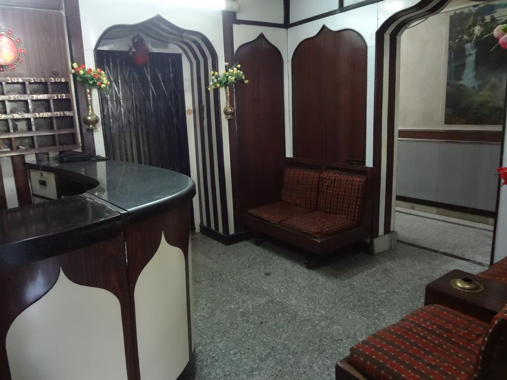 Hotel Happy Home Мумбаи Экстерьер фото