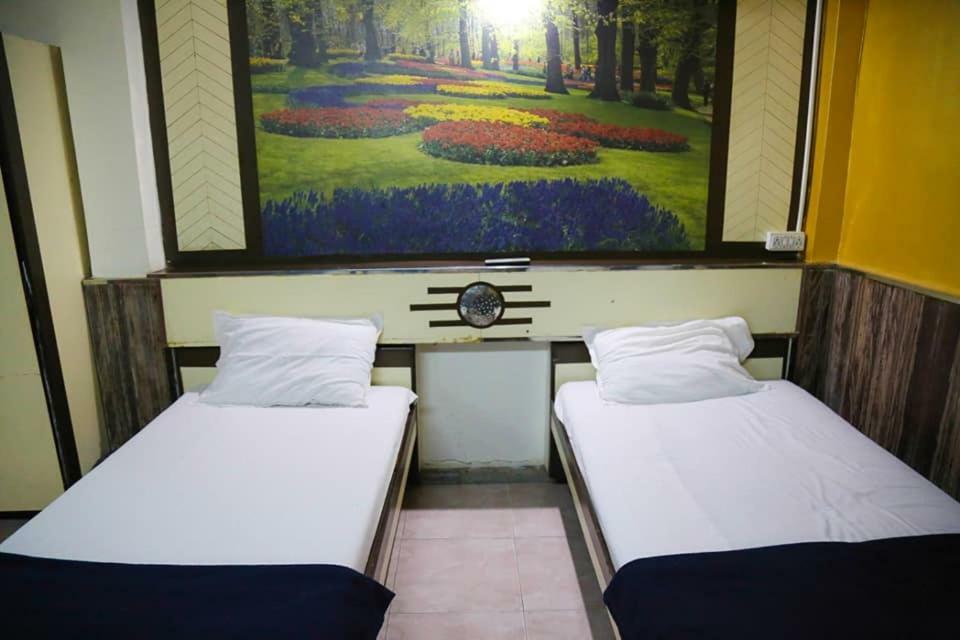 Hotel Happy Home Мумбаи Экстерьер фото